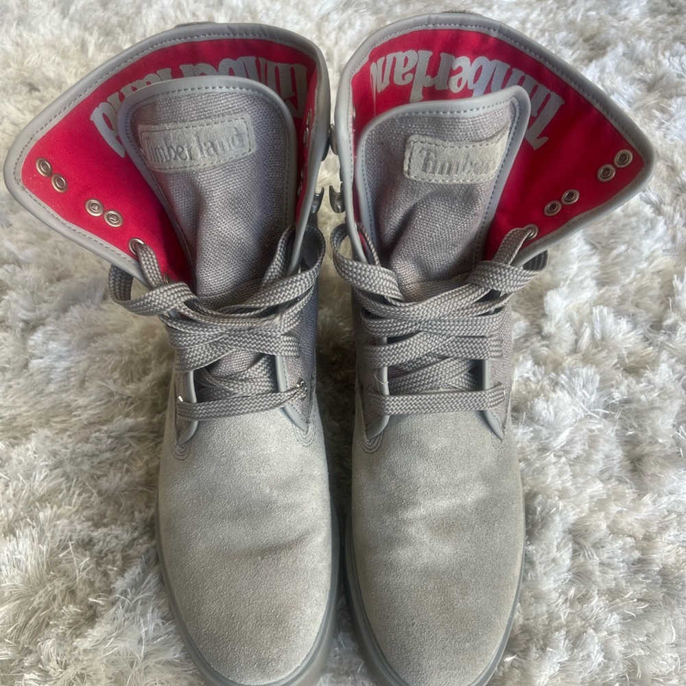 Timberland Gray boots w Red lining - Picture 7 of 8